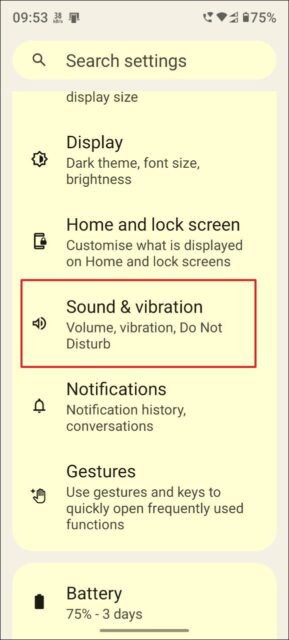 برنامه تنظیمات را باز کنید و روی 'Sound and Vibration' ضربه بزنید.