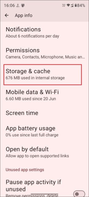 در مرحله بعد، روی «Storage and cache» ضربه بزنید.